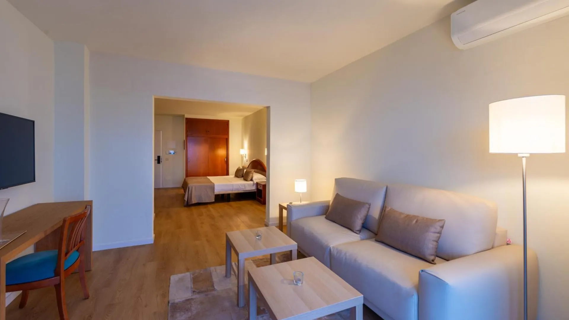 Iroco Hostal Cala D´Or 0*,  Spagna